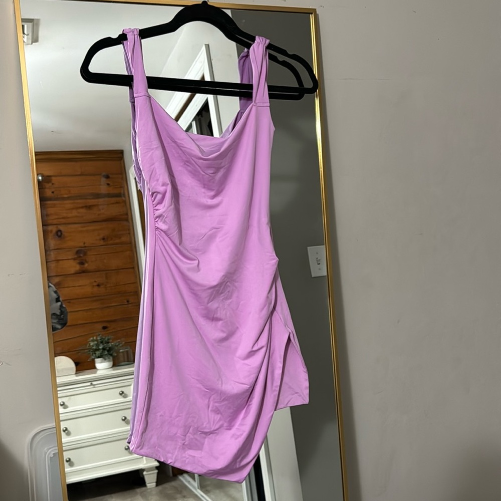 Pink/purple bodycon mini dress with slit and open back